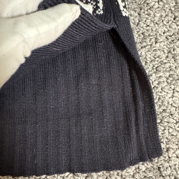 Free Assembly Fair Isle Sweater Size L NWT Cozy Knit - Picture 5 of 11